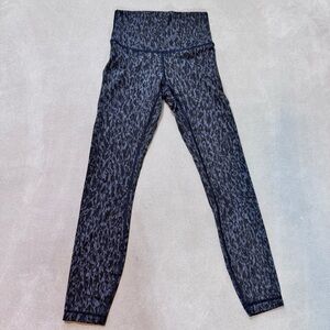 Lululemon Womens Size 2 Black Leopard Print Wunder Under High Rise Leggings